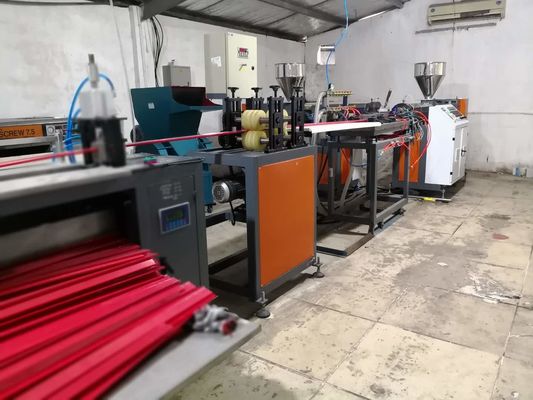 Máquina de alto rendimiento 380V de la protuberancia del tenedor del precio de la tira de los datos del PVC