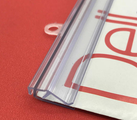 Cadena de producción plástica del perfil del PVC de la suspensión de la bandera del cartel 5M/Min