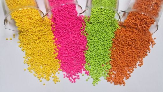 Gránulo termoplástico de la TPE del elastómero de la suave al tacto para la manija Overmolding